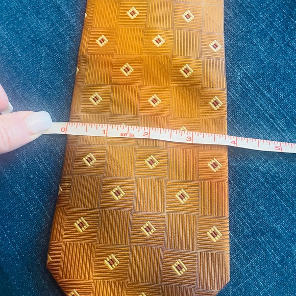 Meeting Street Men’s Neck Tie - Picture 5 of 5